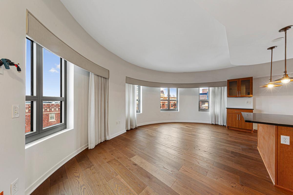 929 Portland Avenue Unit: 406