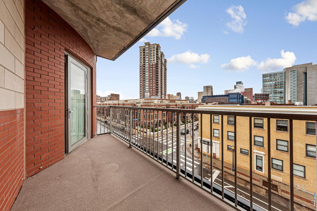 929 Portland Avenue Unit: 406