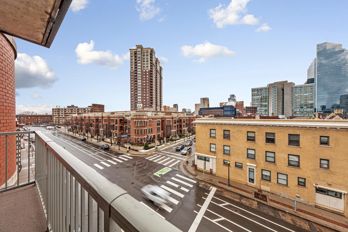 929 Portland Avenue Unit: 406