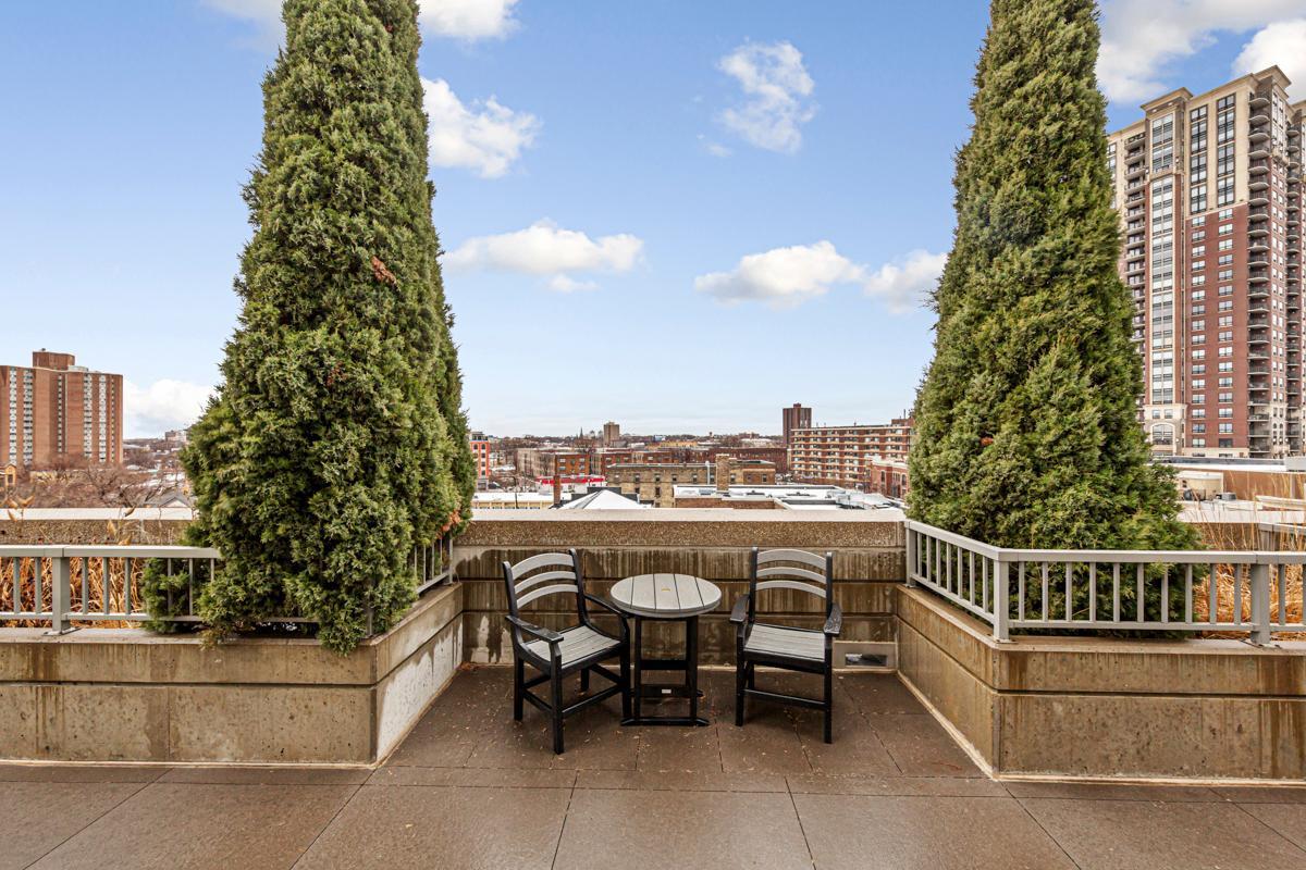 929 Portland Avenue Unit: 406