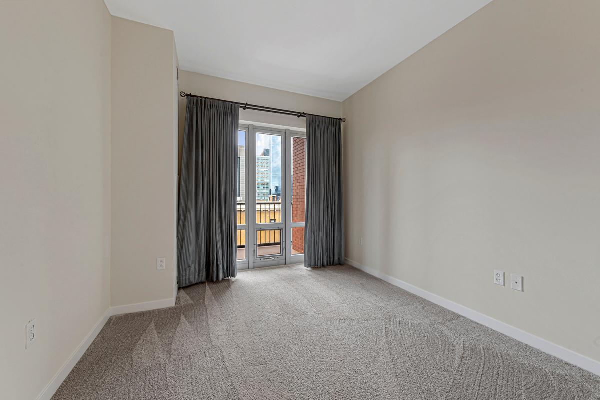 929 Portland Avenue Unit: 406