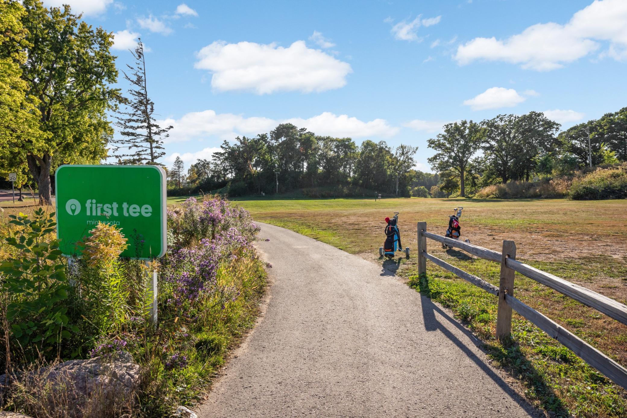 1329 Newton Avenue N