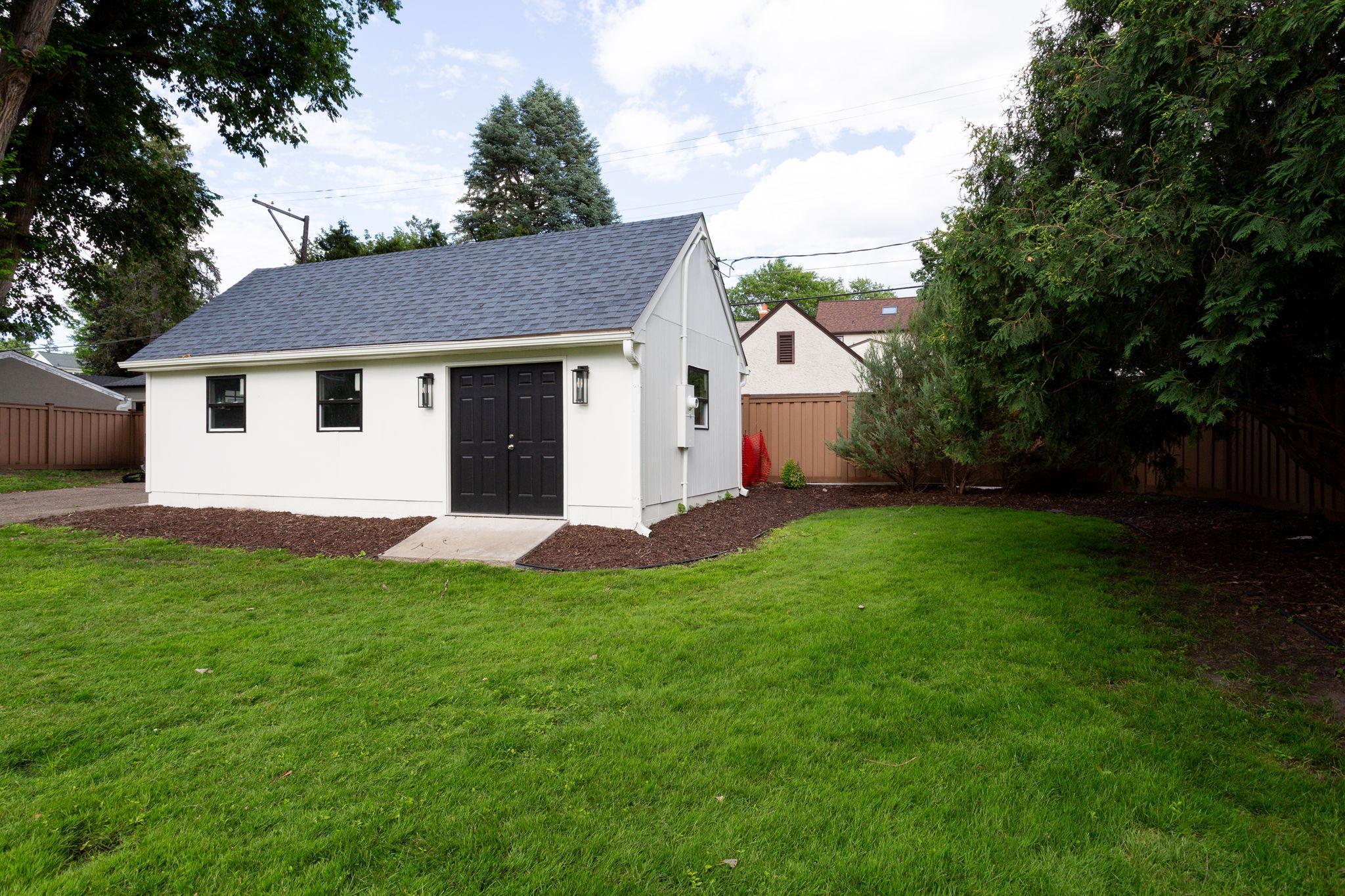 524 Mississippi River Boulevard S