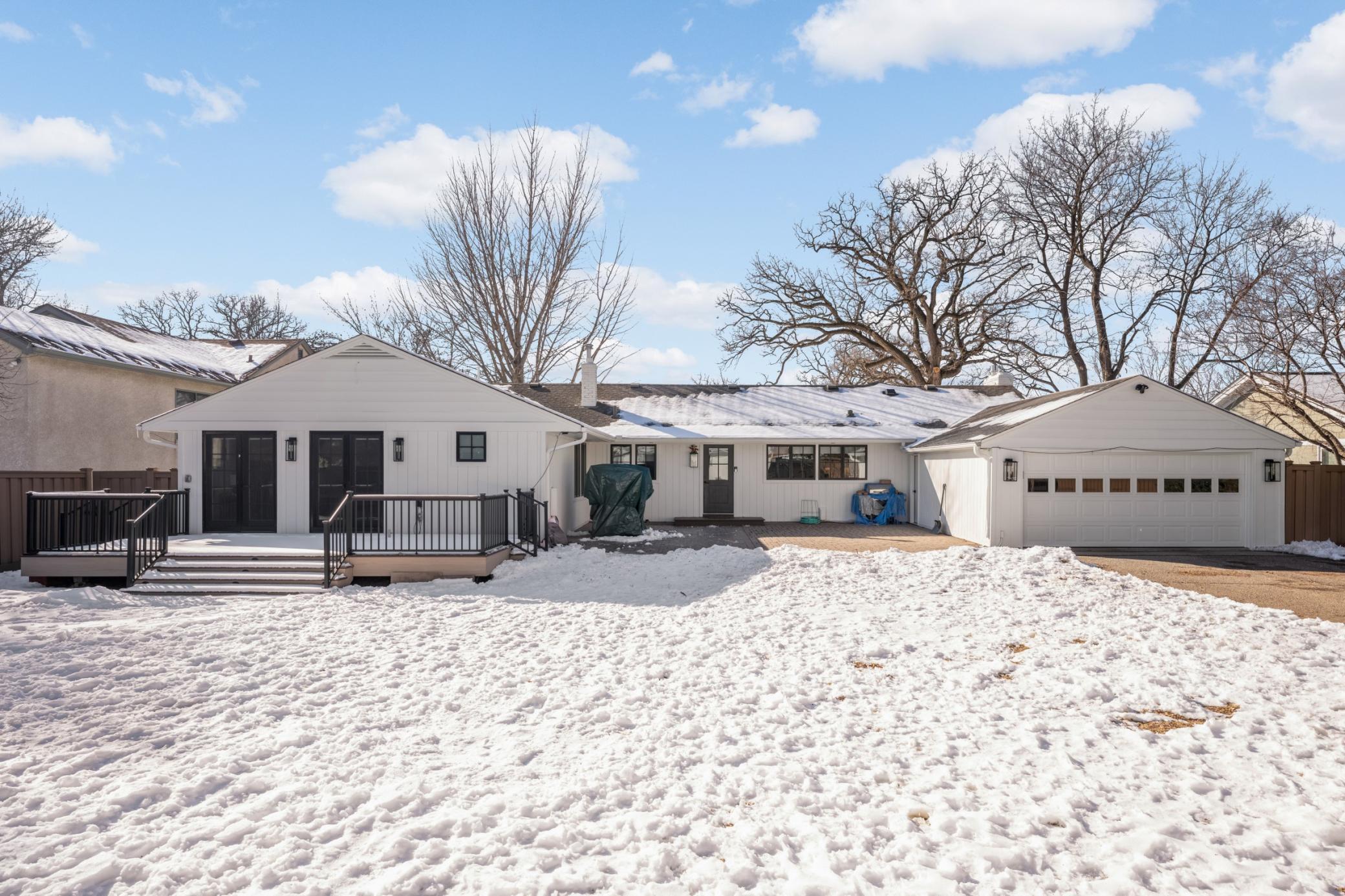 524 Mississippi River Boulevard S
