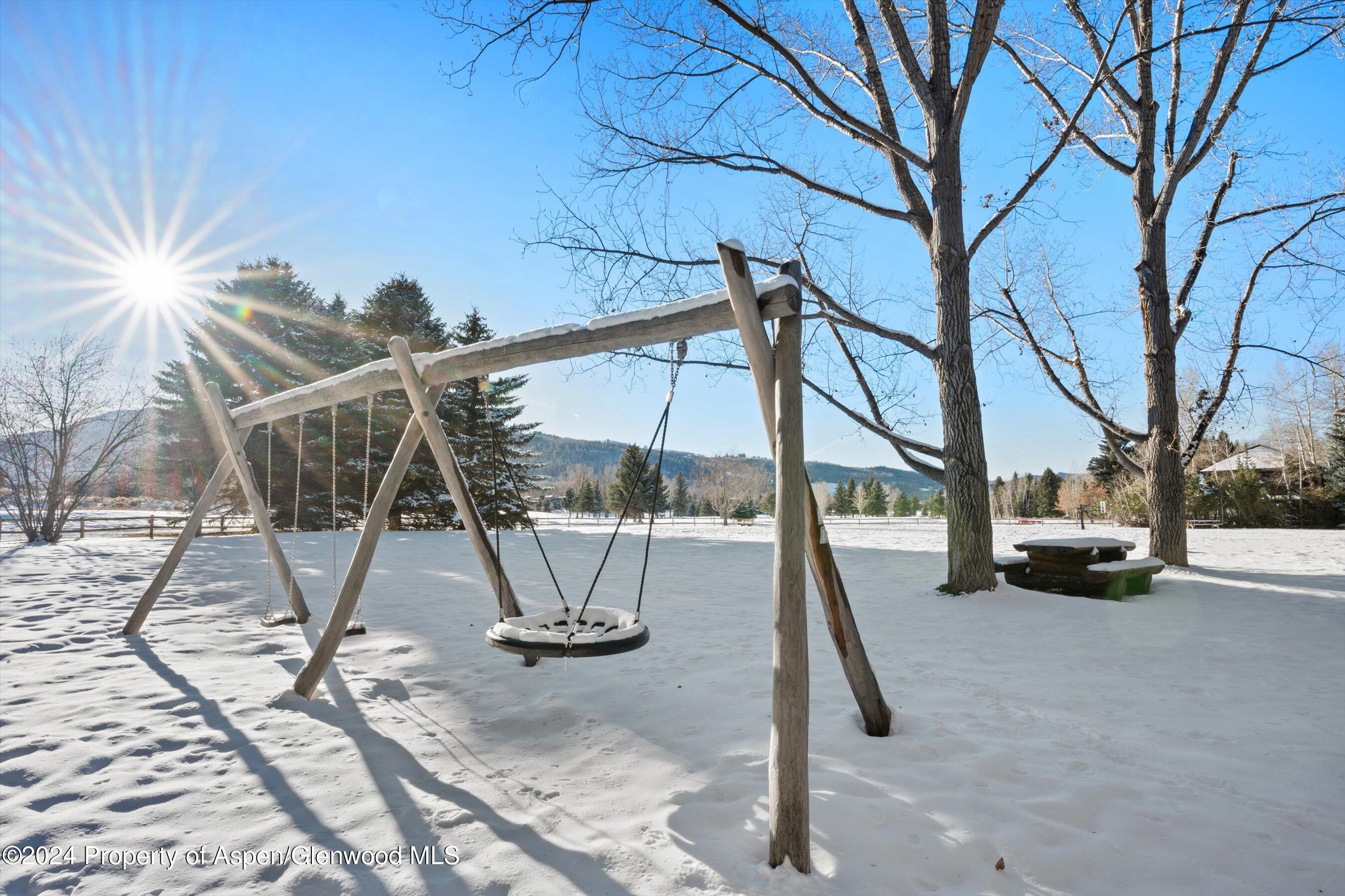 825 Cemetery Lane, 2