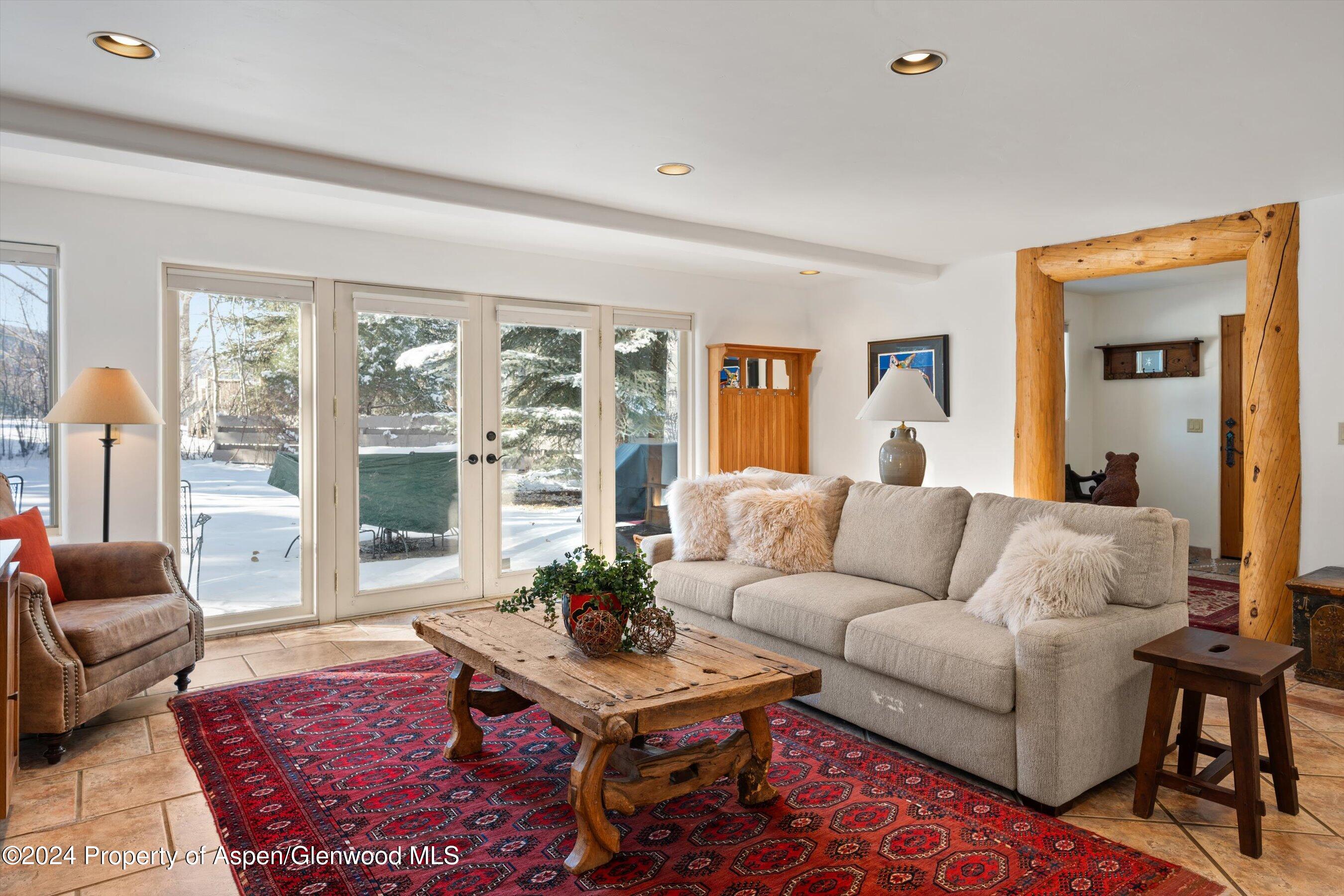 825 Cemetery Lane, 2