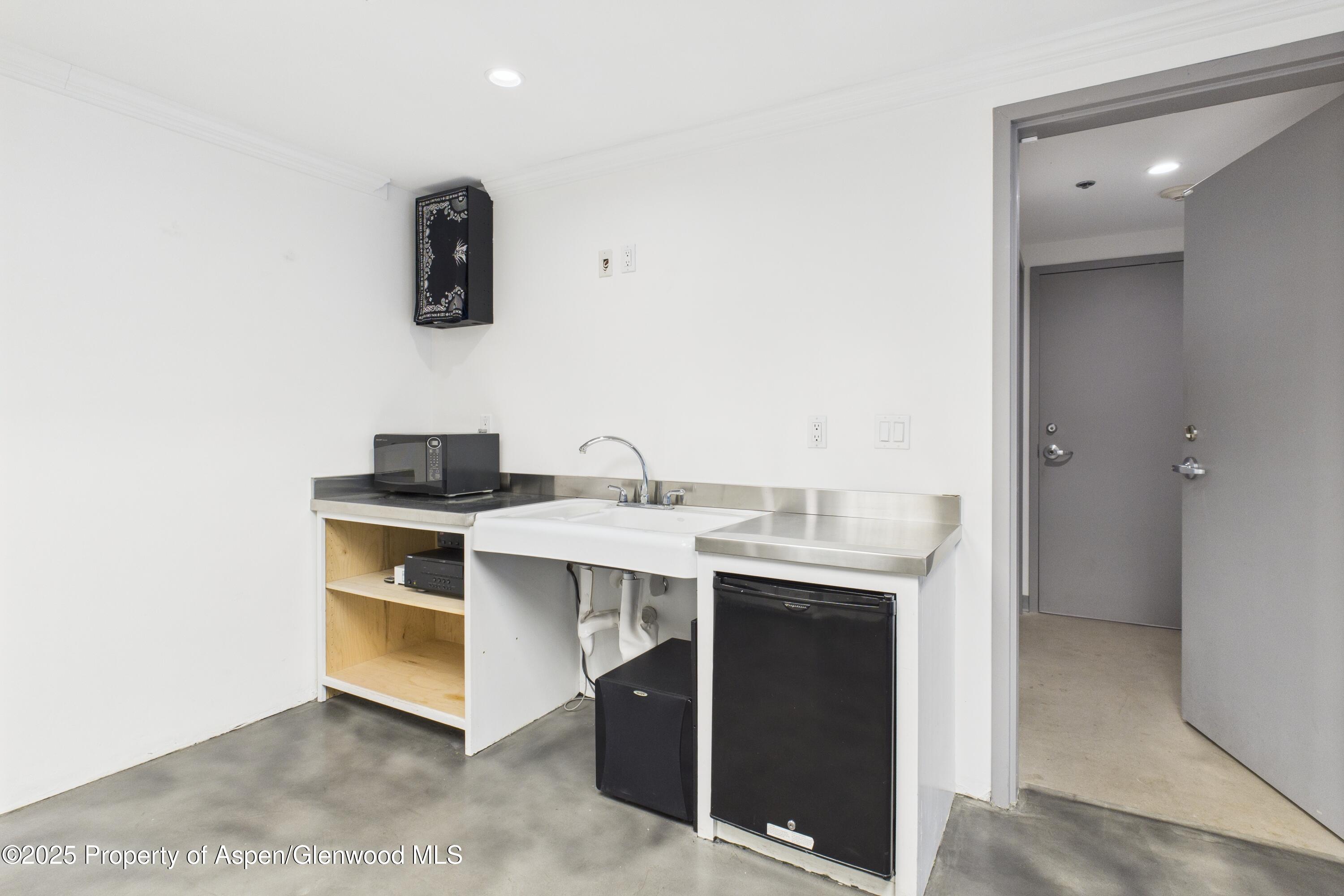 601 Rio Grande Place, 117B