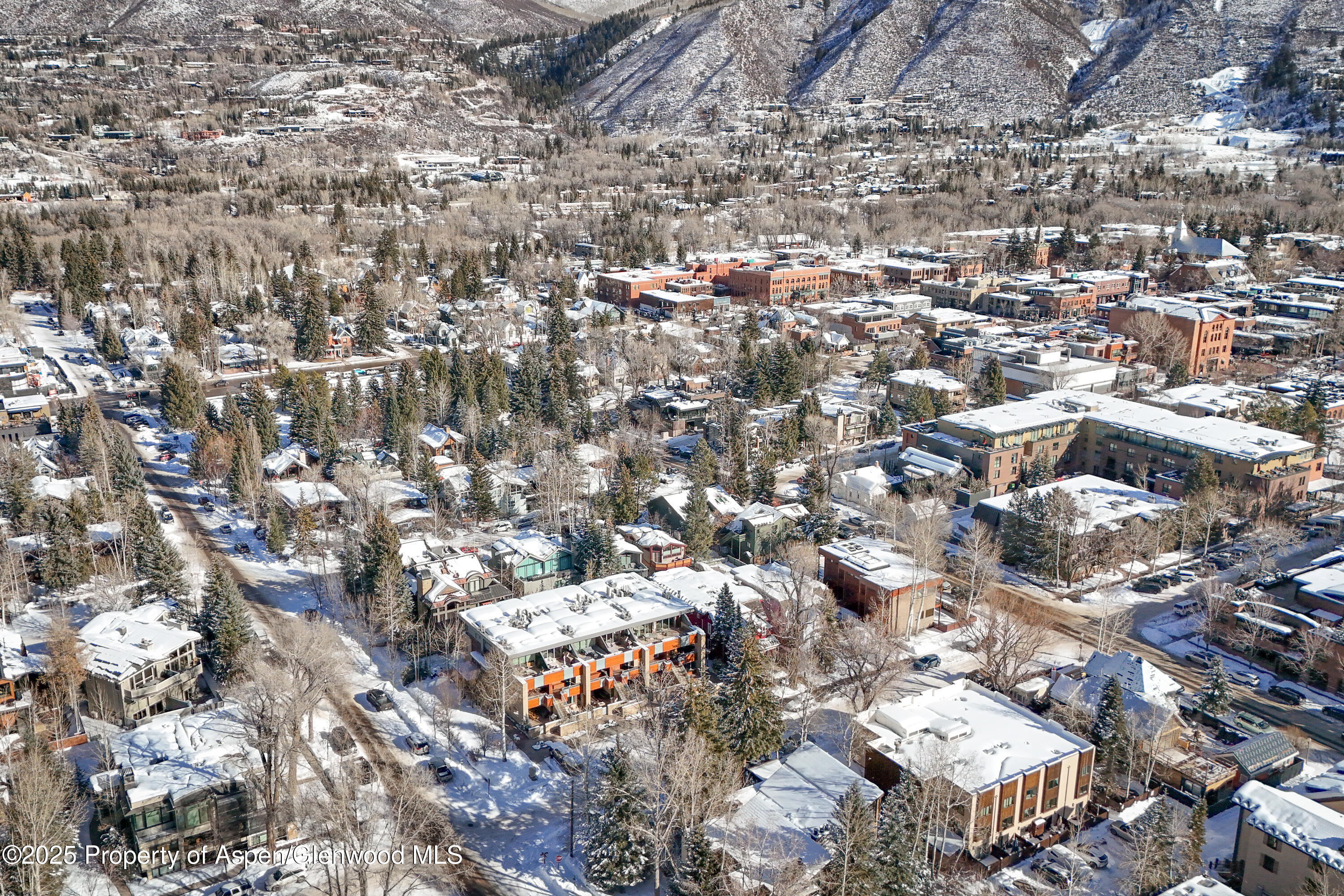 100 E Cooper Avenue, 4