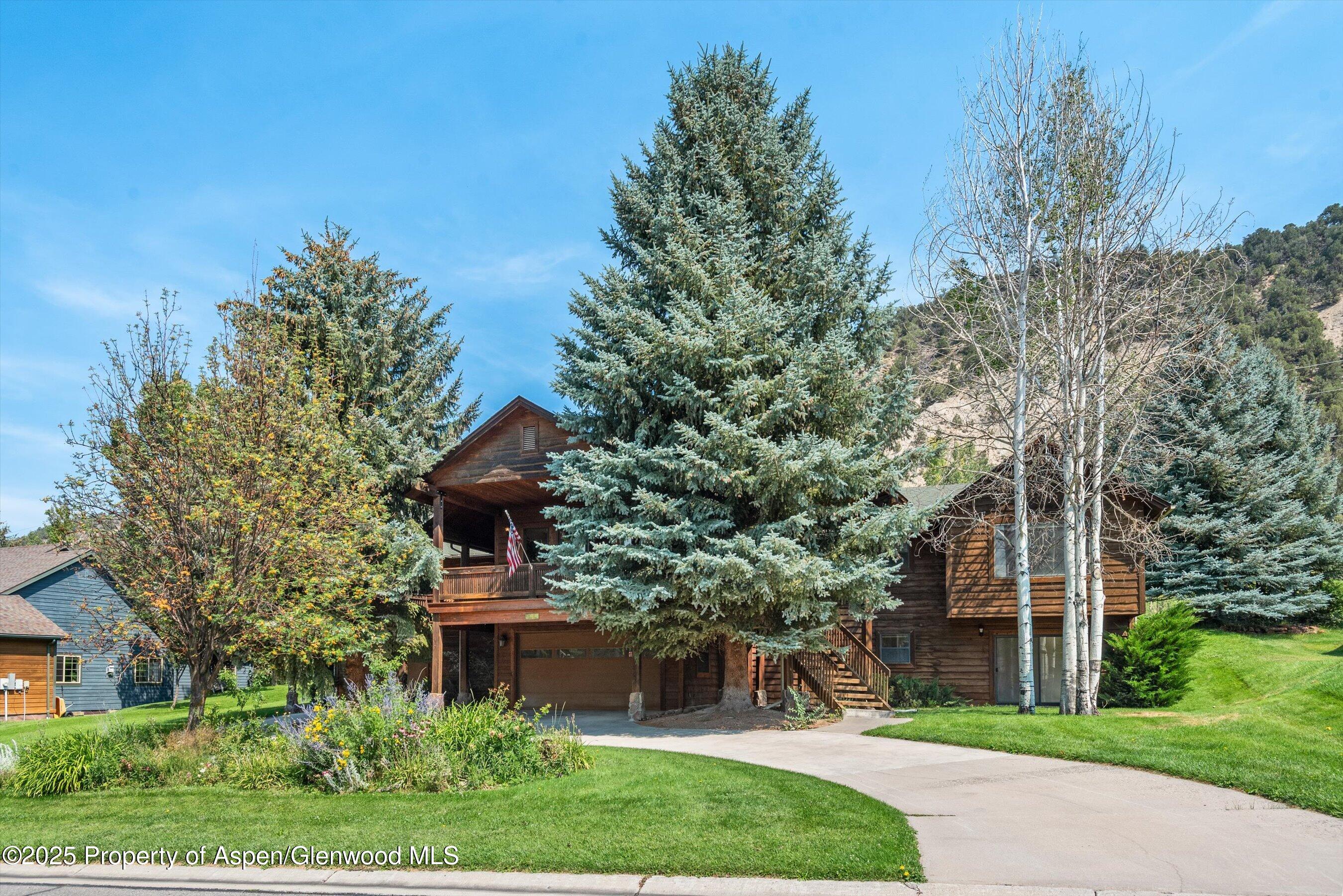 17 Dakota Court