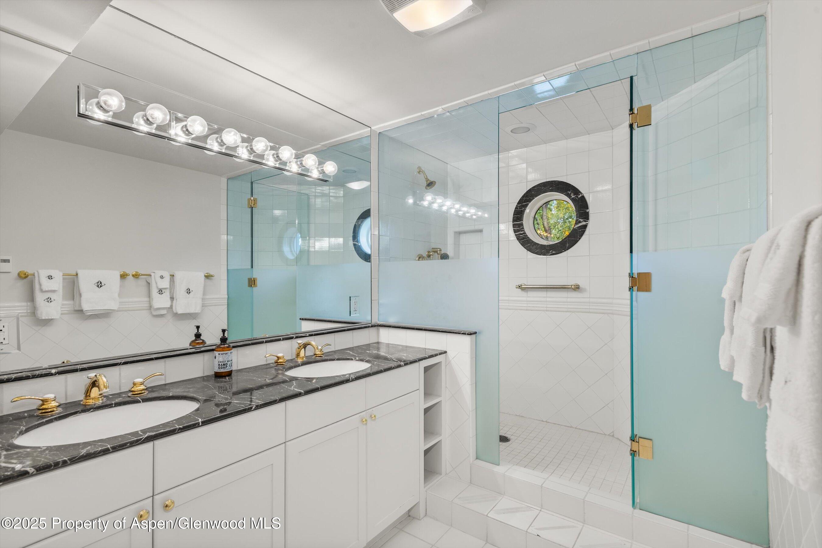 431 W Hopkins Avenue, Aspen