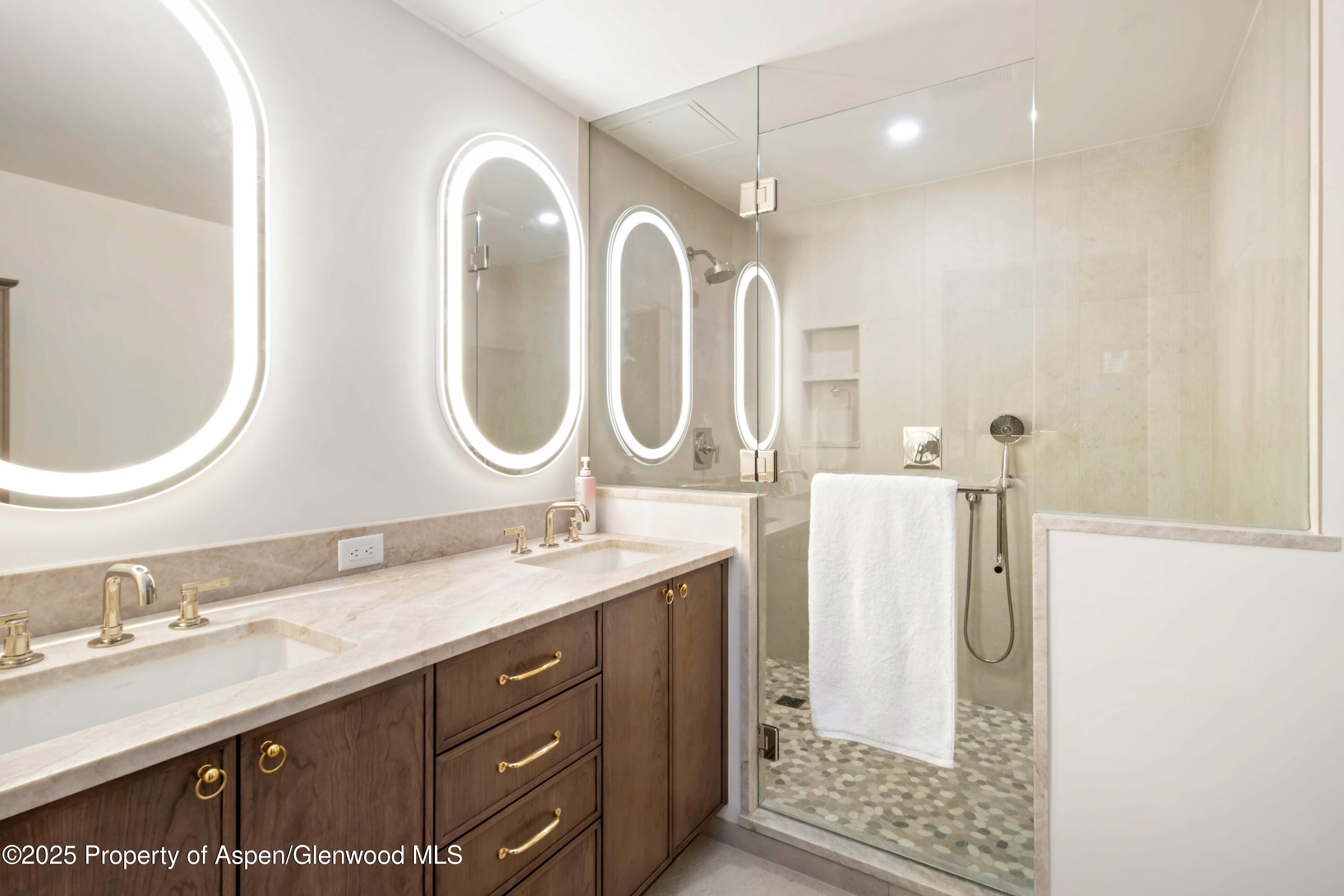 110 Carriage Way, 3204