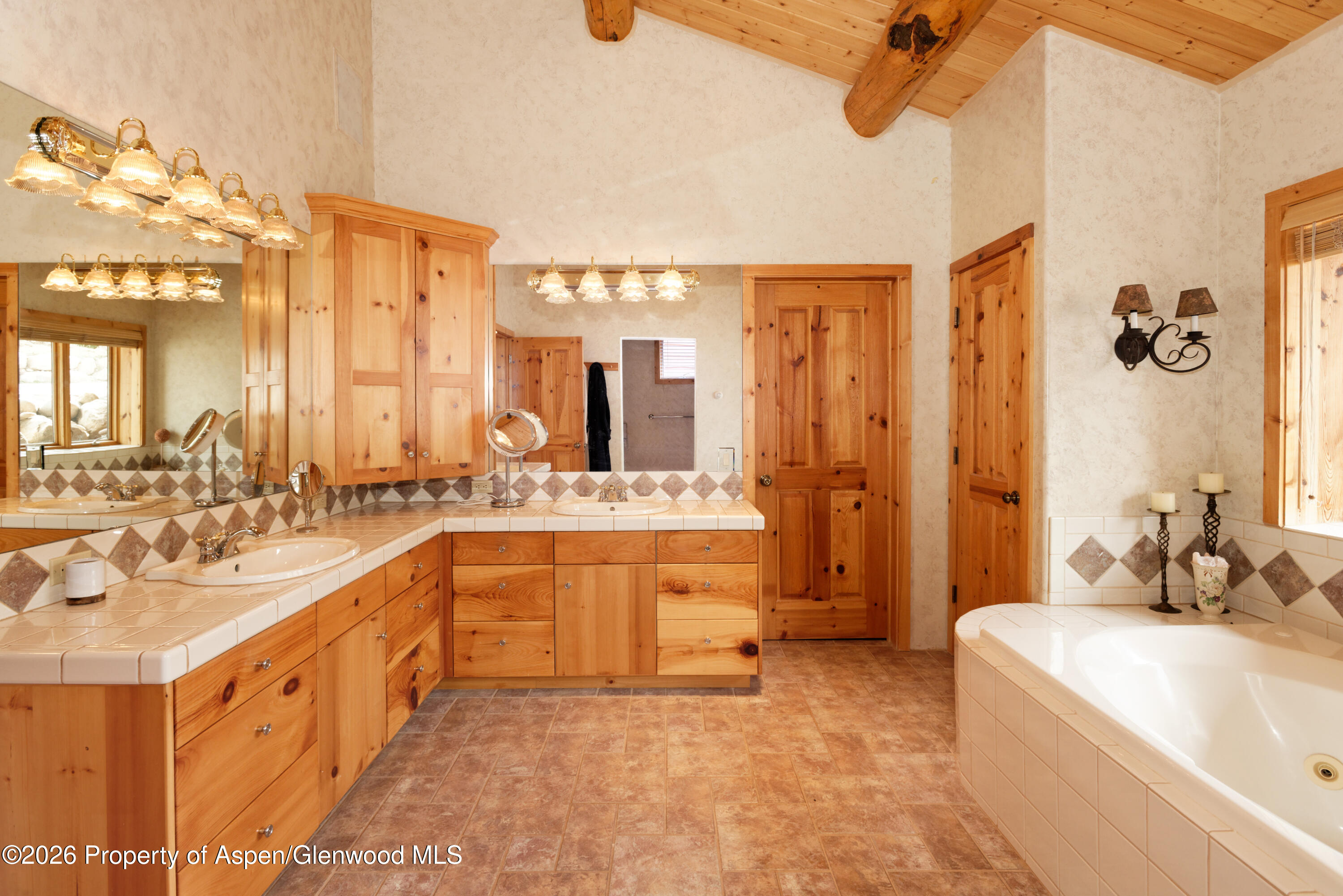 1214 Woody Creek Road