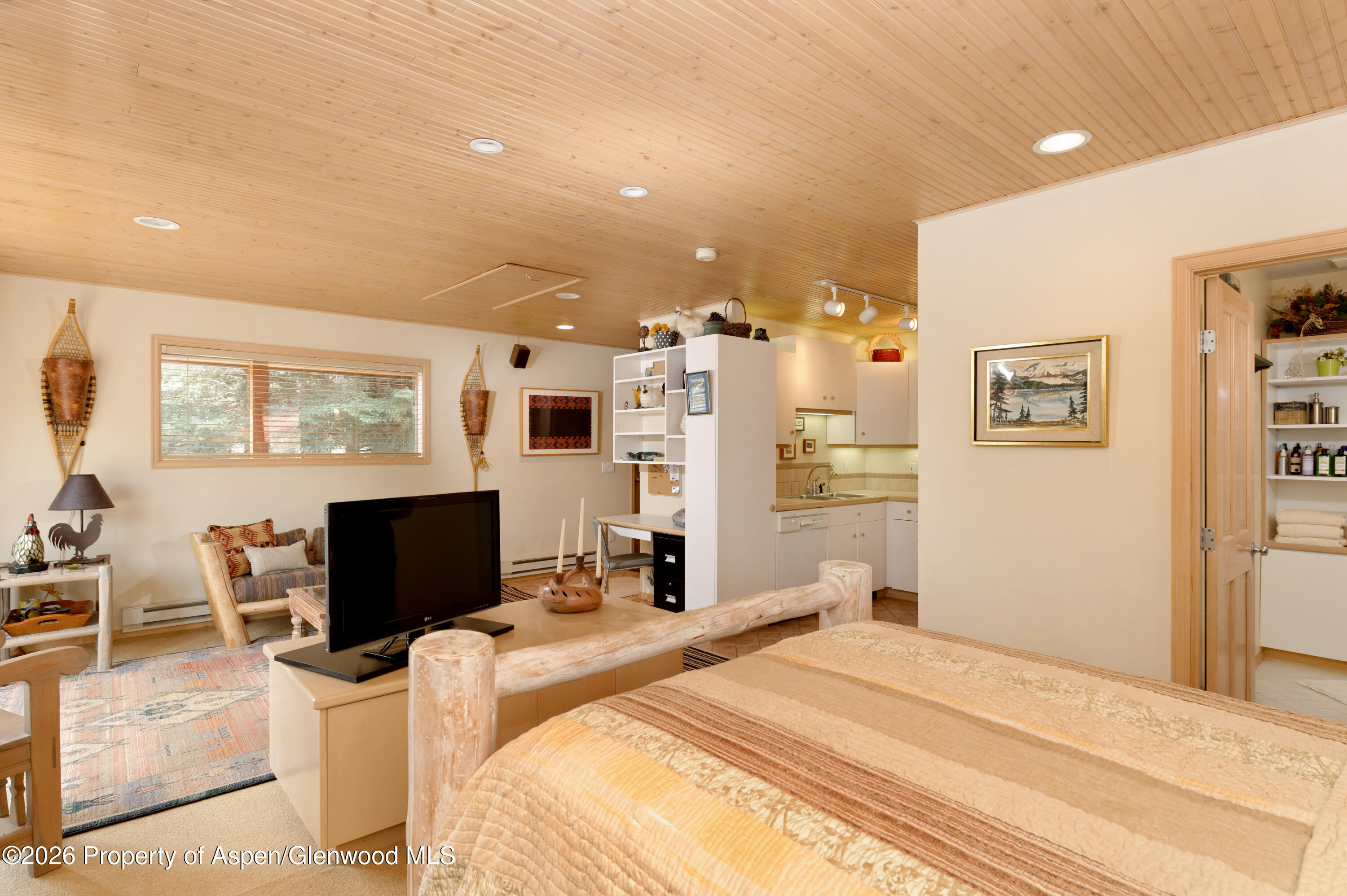 1214 Woody Creek Road