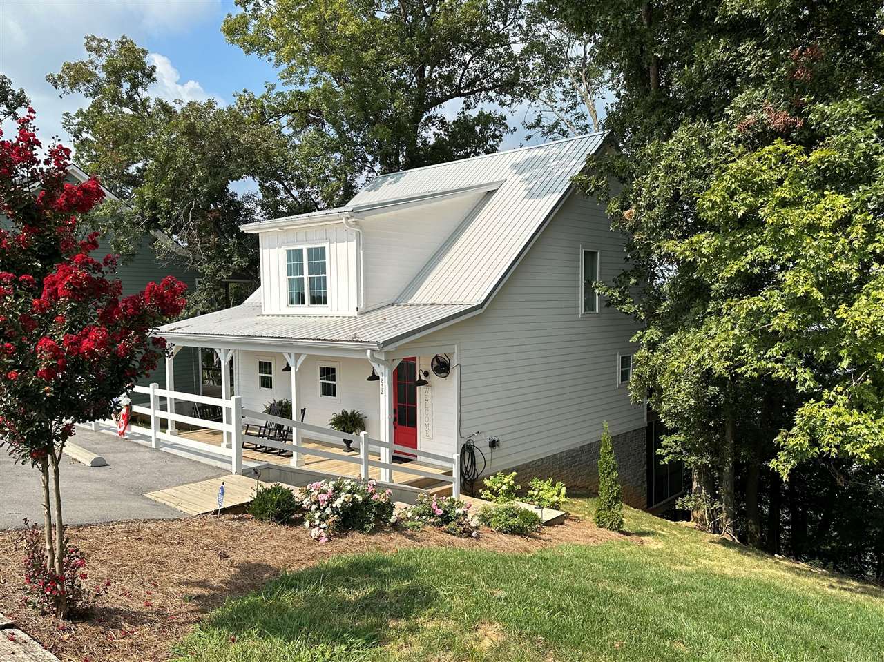 1852 Baileys Point Road