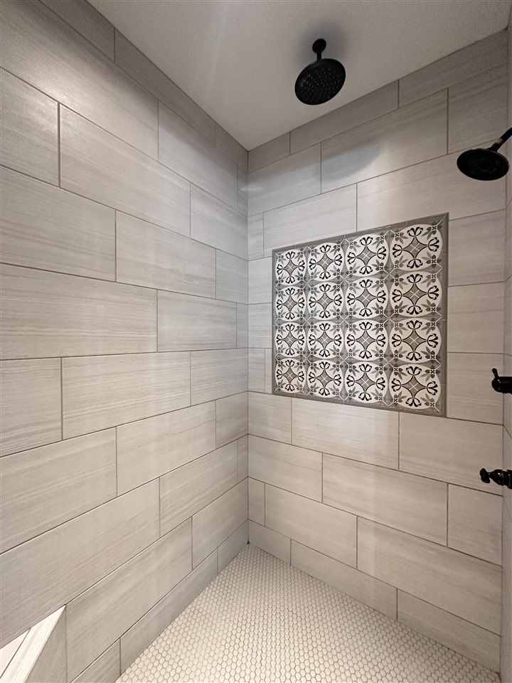 2415 Silver Oak Street