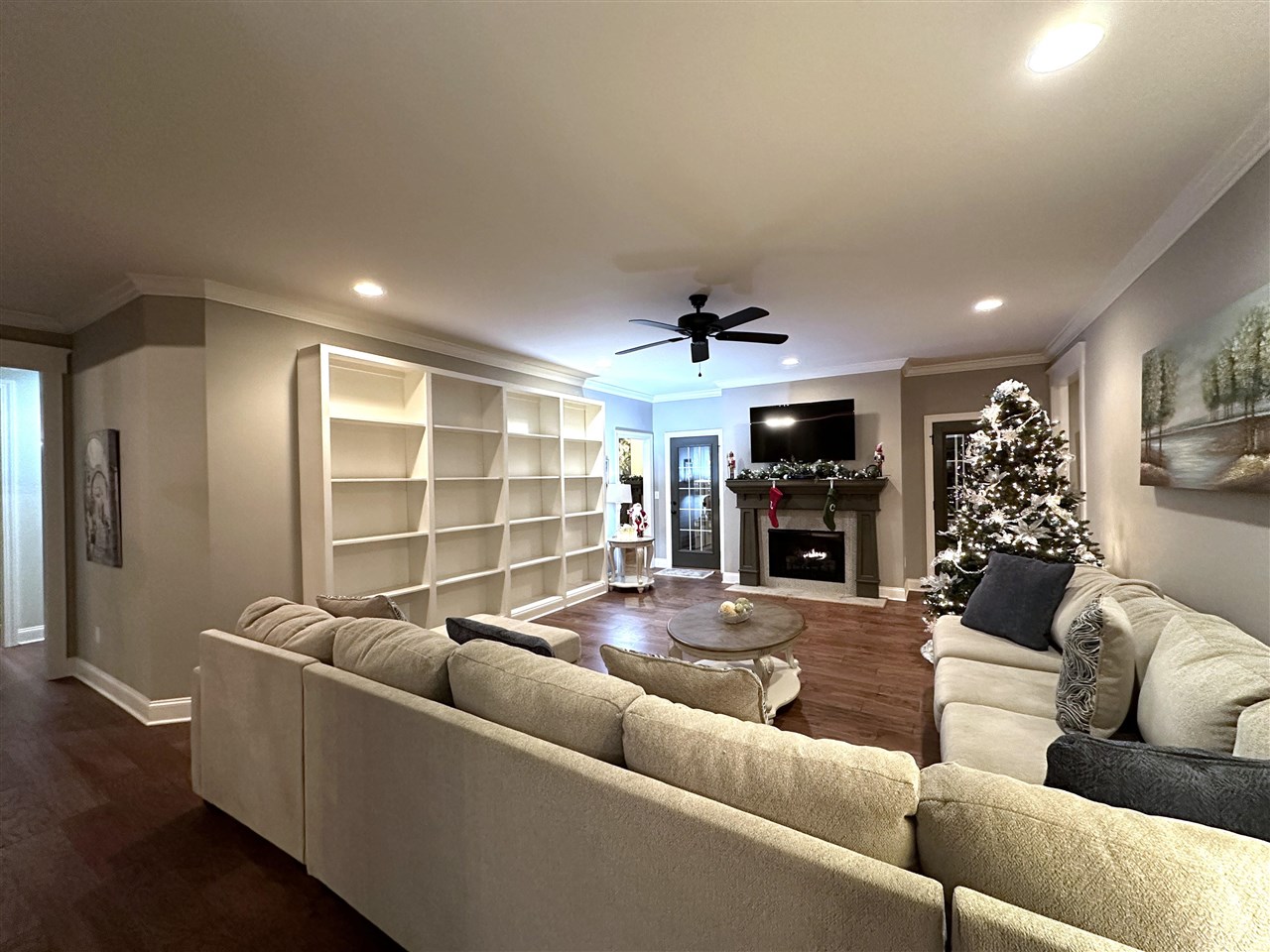 2415 Silver Oak Street