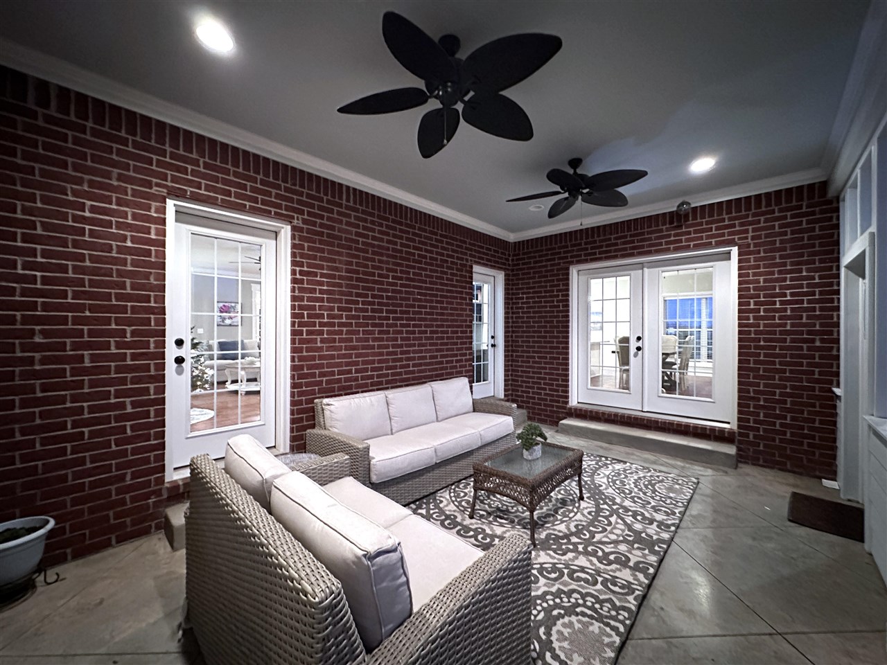 2415 Silver Oak Street