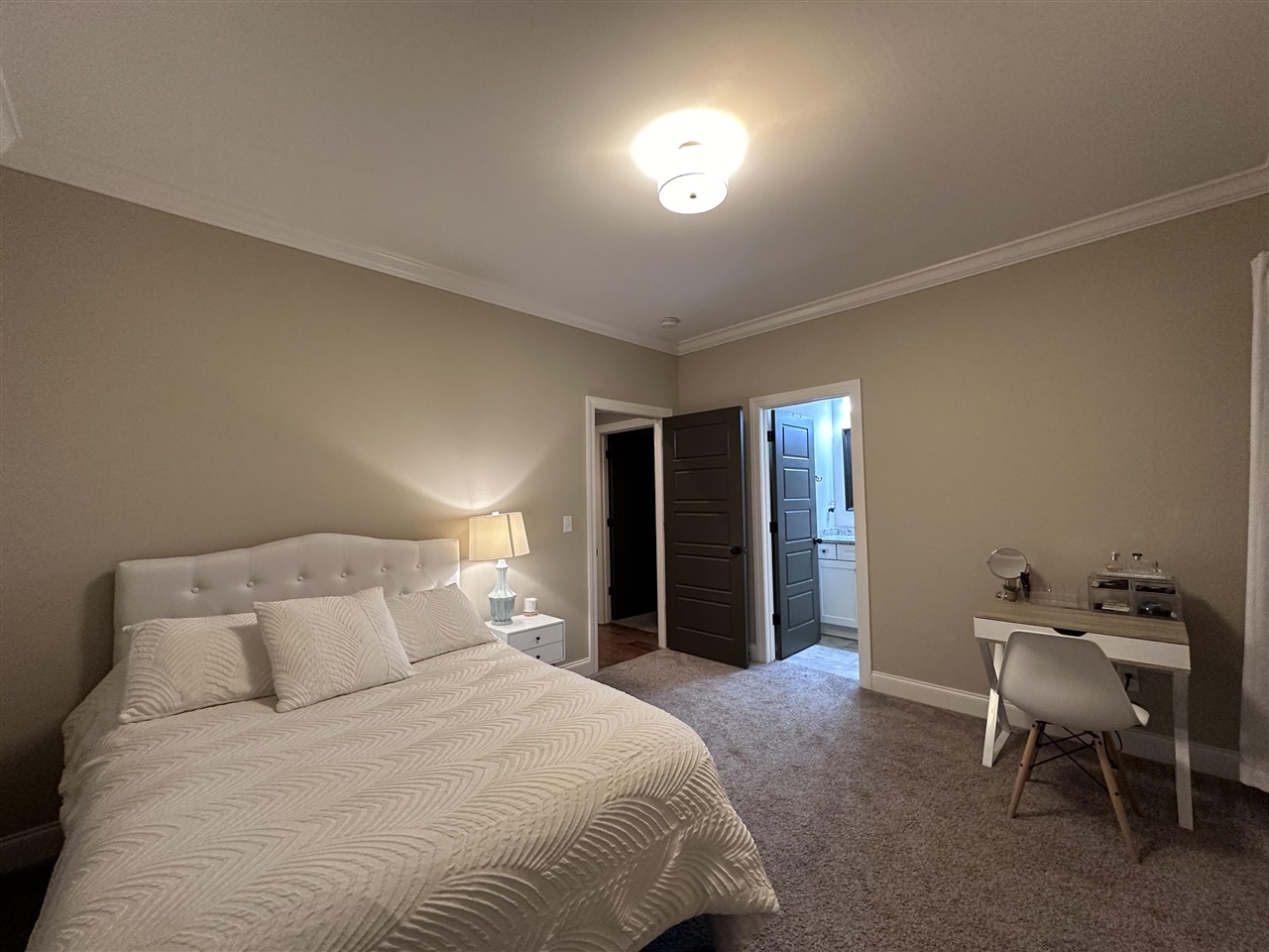 2415 Silver Oak Street