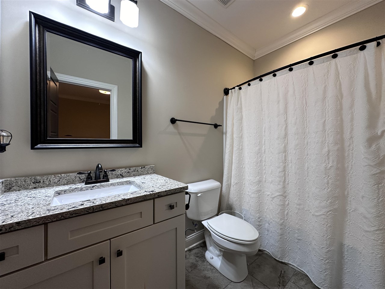 2415 Silver Oak Street