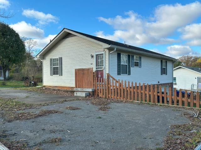 762 E Maple Street