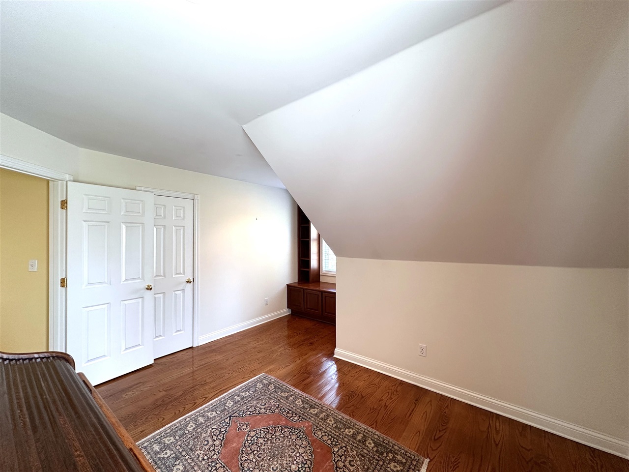3384 Red Oak Court