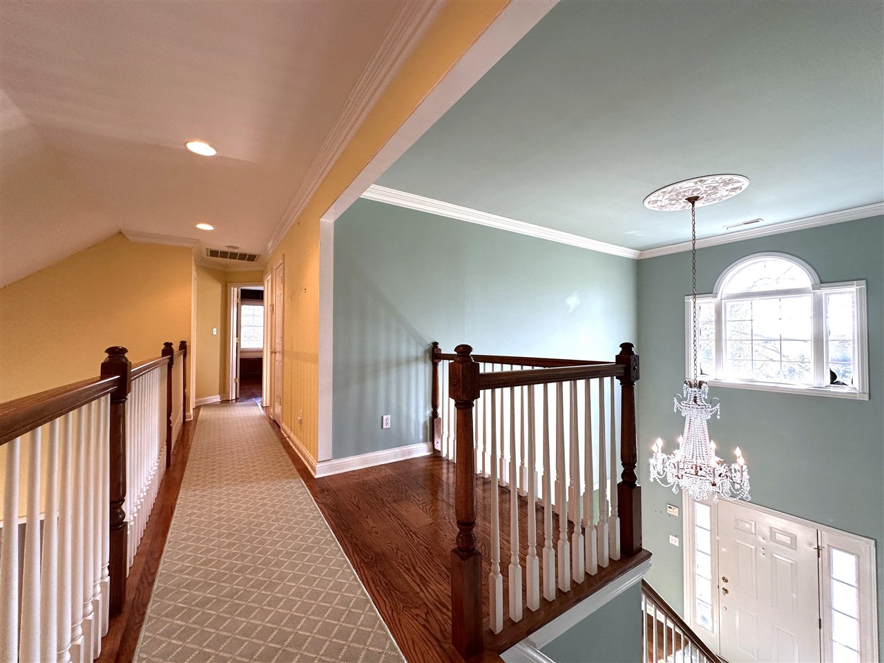3384 Red Oak Court