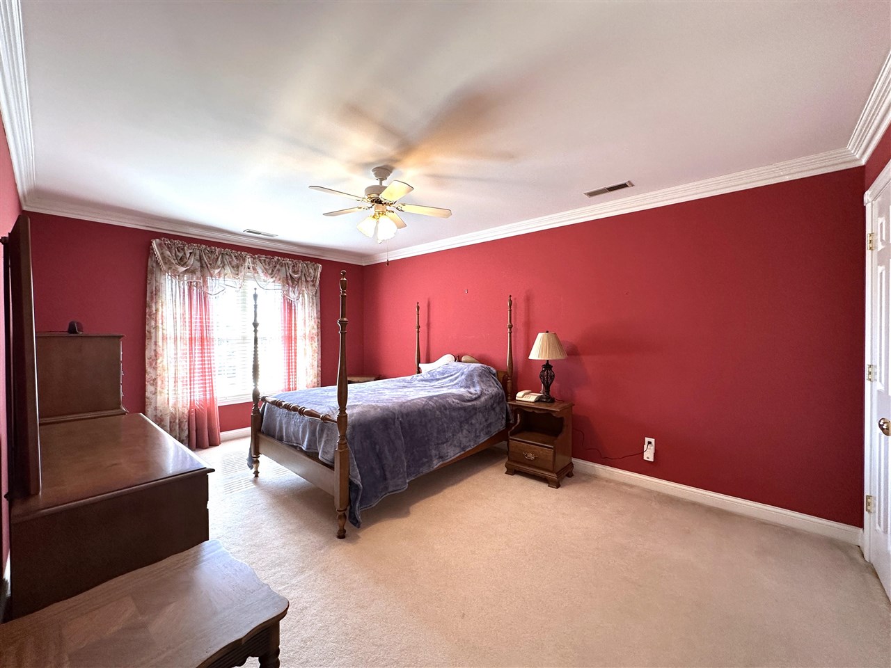 3384 Red Oak Court