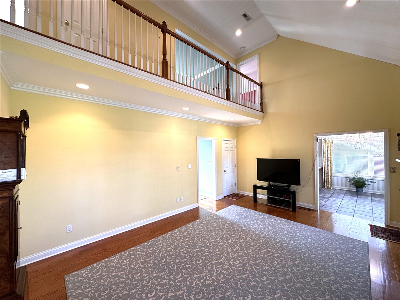 3384 Red Oak Court