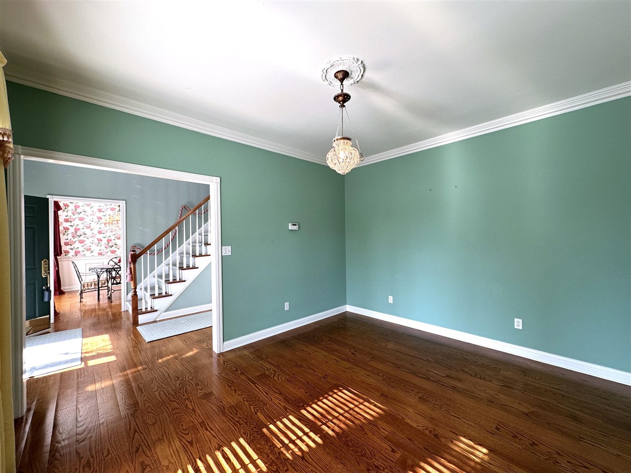 3384 Red Oak Court