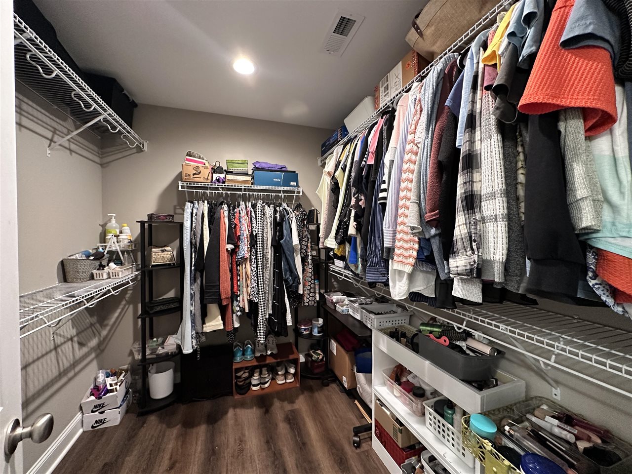 7202 Centerstone Drive