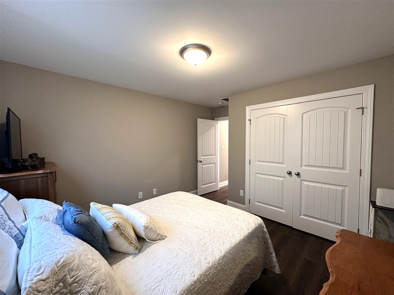 7202 Centerstone Drive