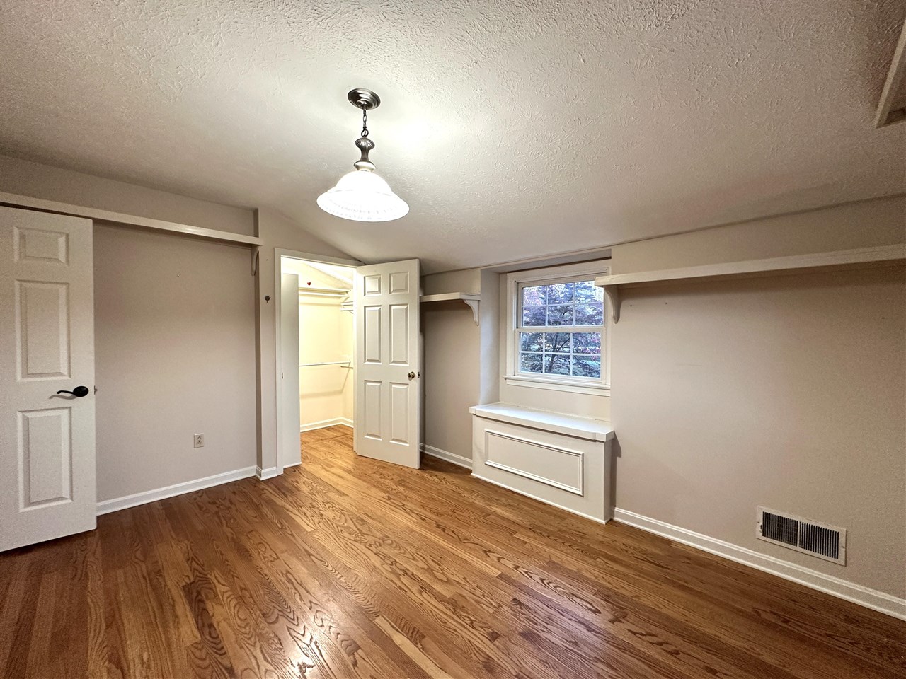 2037 Middle Bridge Road