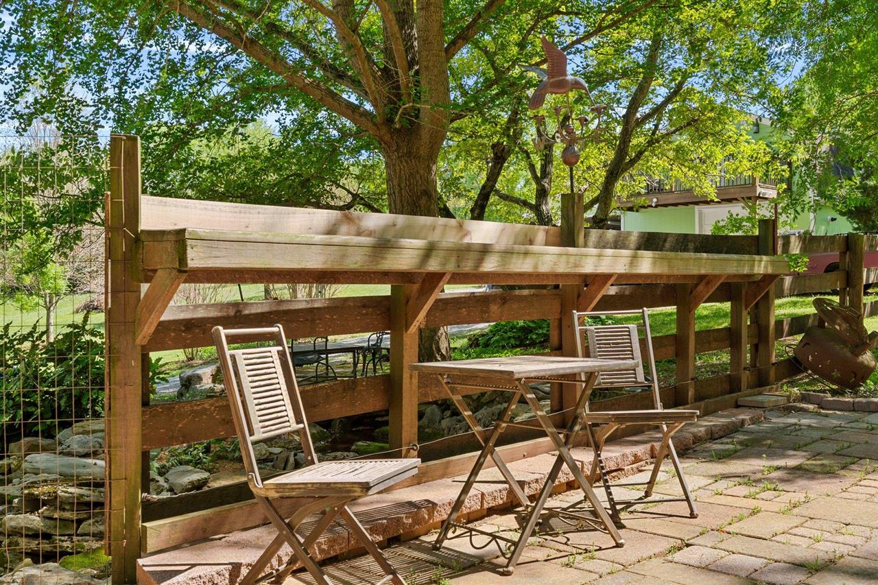 2037 Middle Bridge Road
