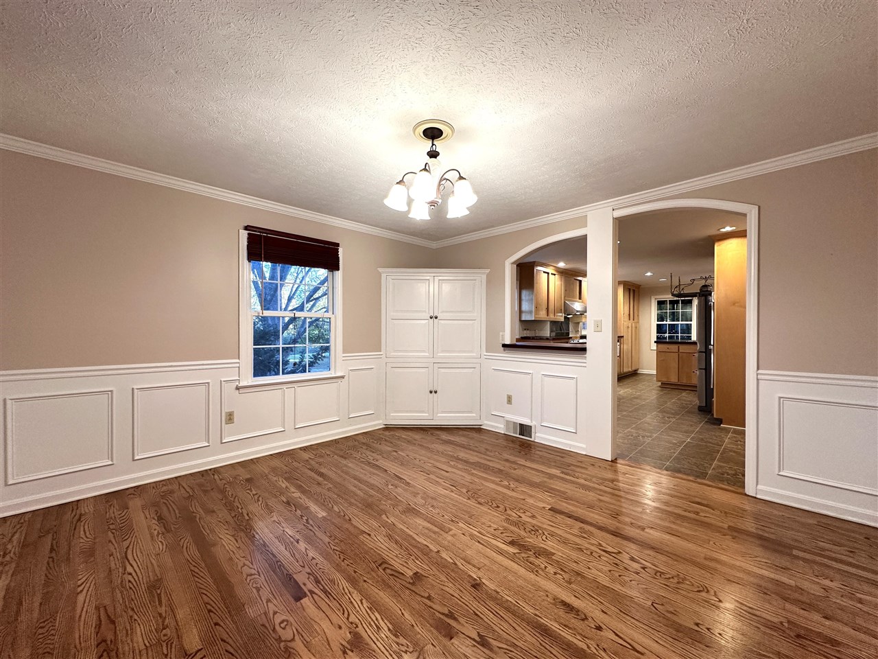 2037 Middle Bridge Road