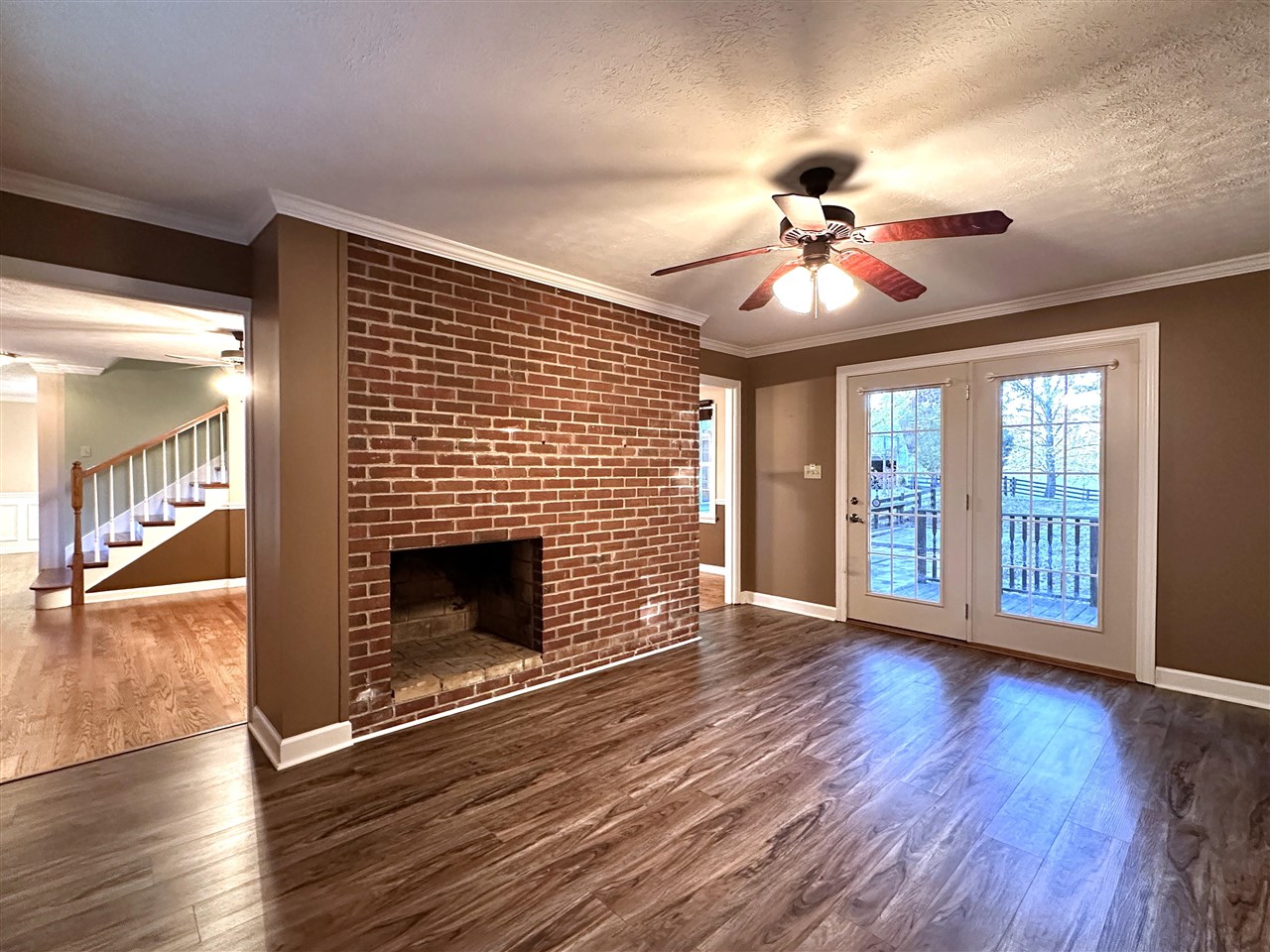 2037 Middle Bridge Road