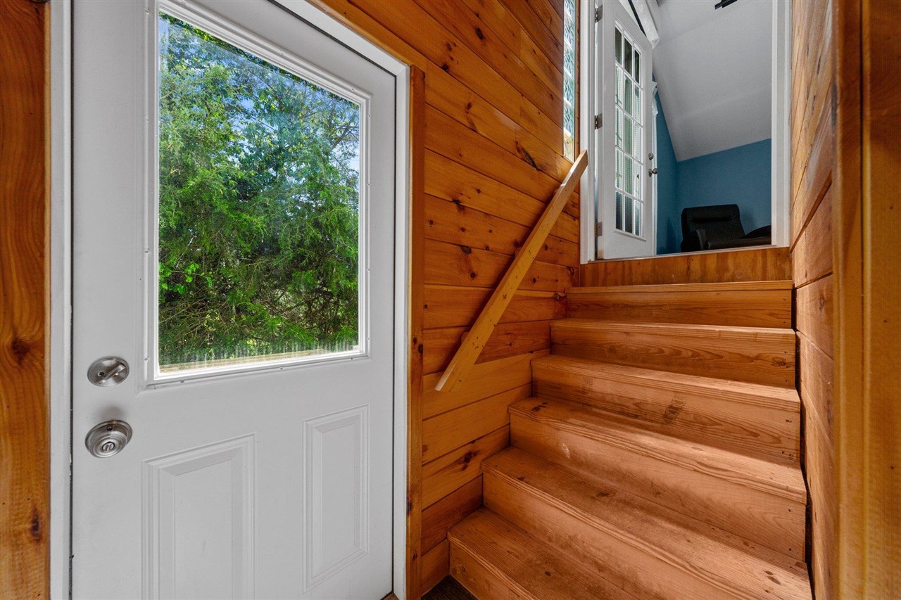 2037 Middle Bridge Road
