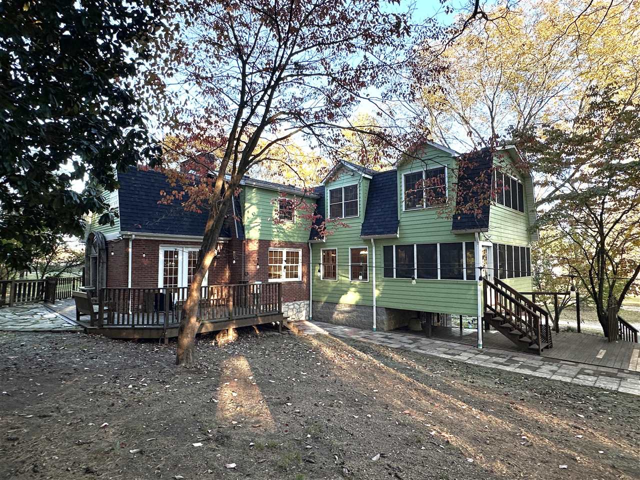 2037 Middle Bridge Road