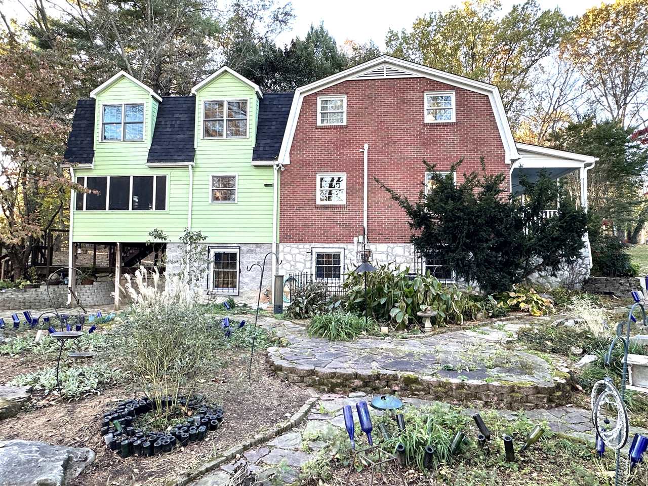 2037 Middle Bridge Road
