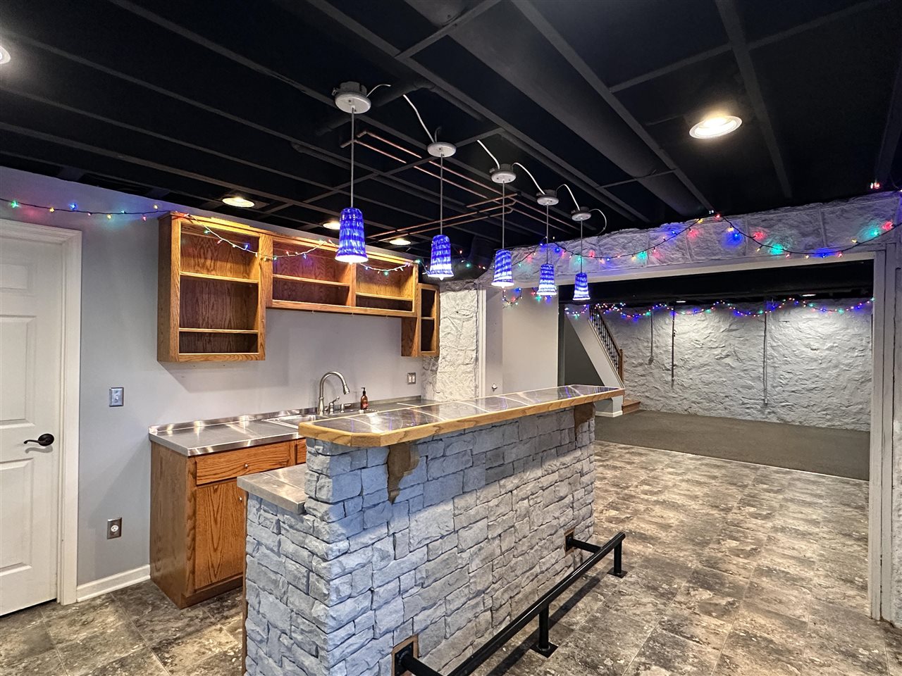 2037 Middle Bridge Road