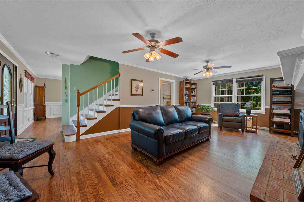 2037 Middle Bridge Road