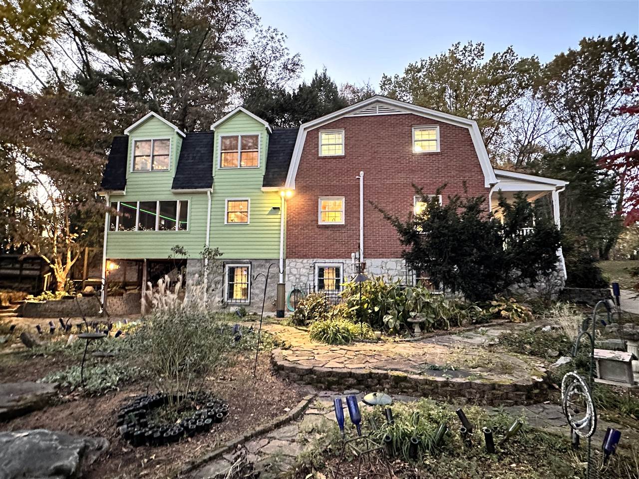 2037 Middle Bridge Road