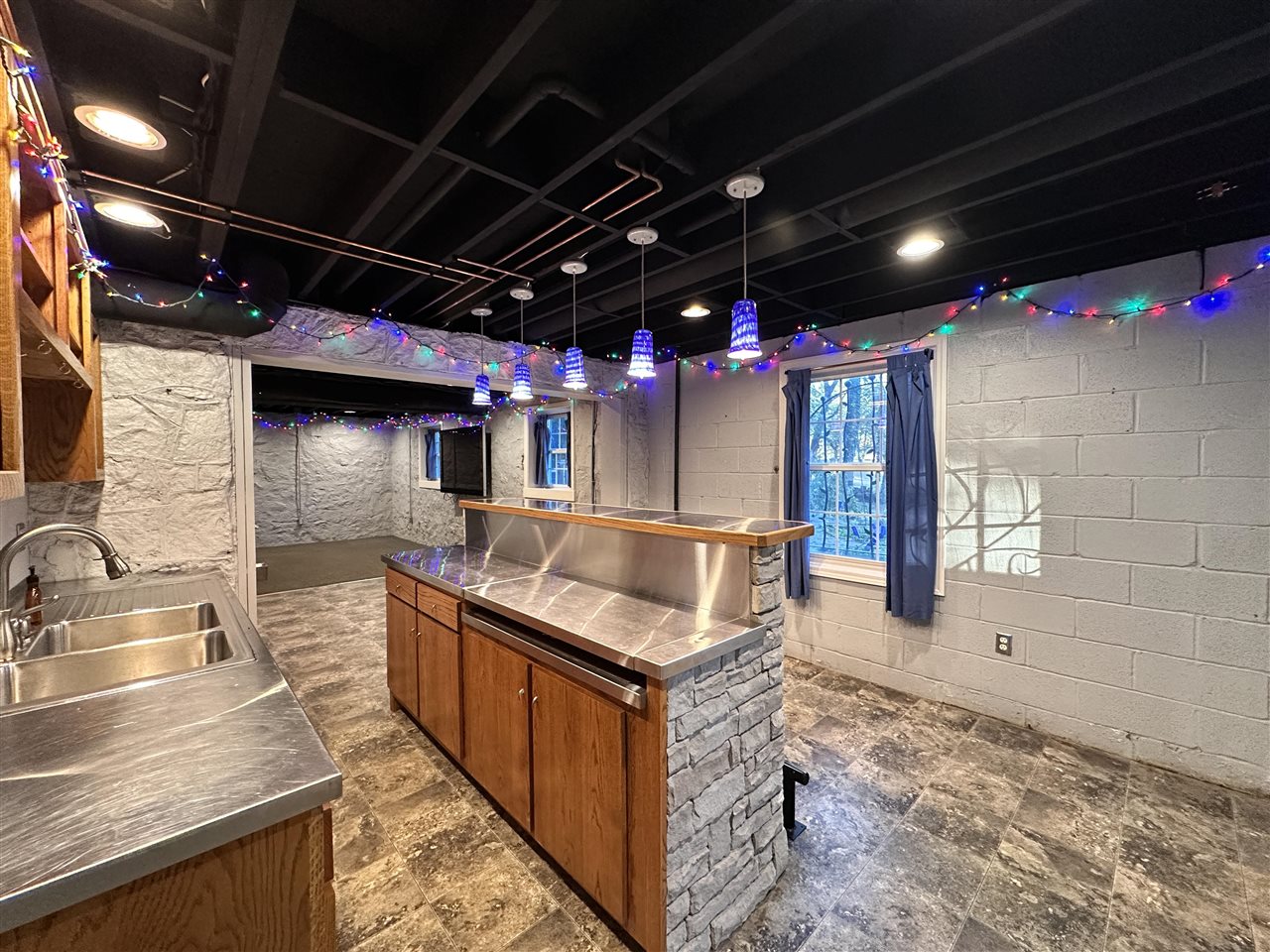 2037 Middle Bridge Road