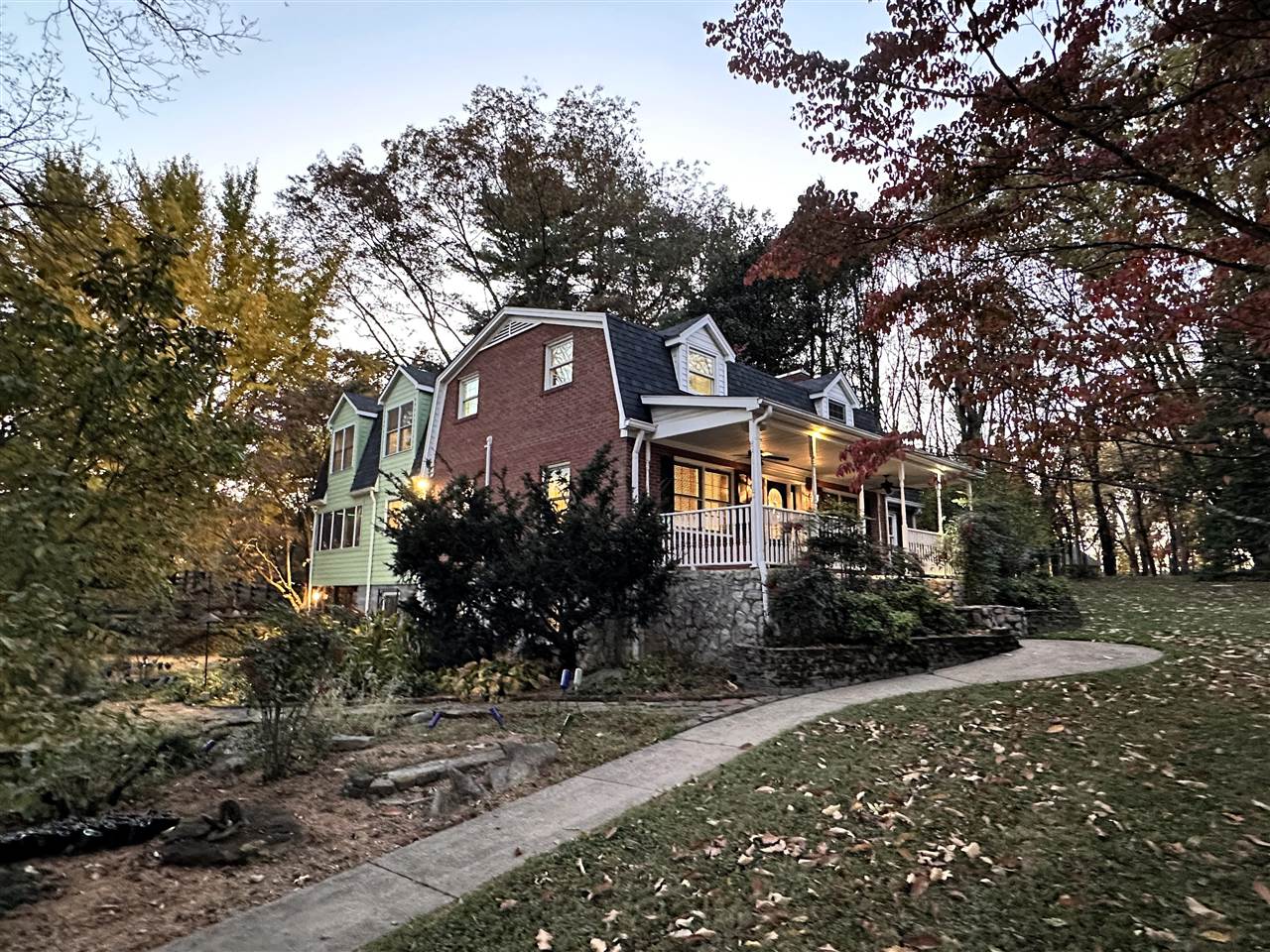 2037 Middle Bridge Road
