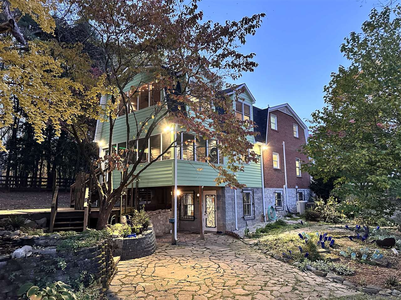2037 Middle Bridge Road