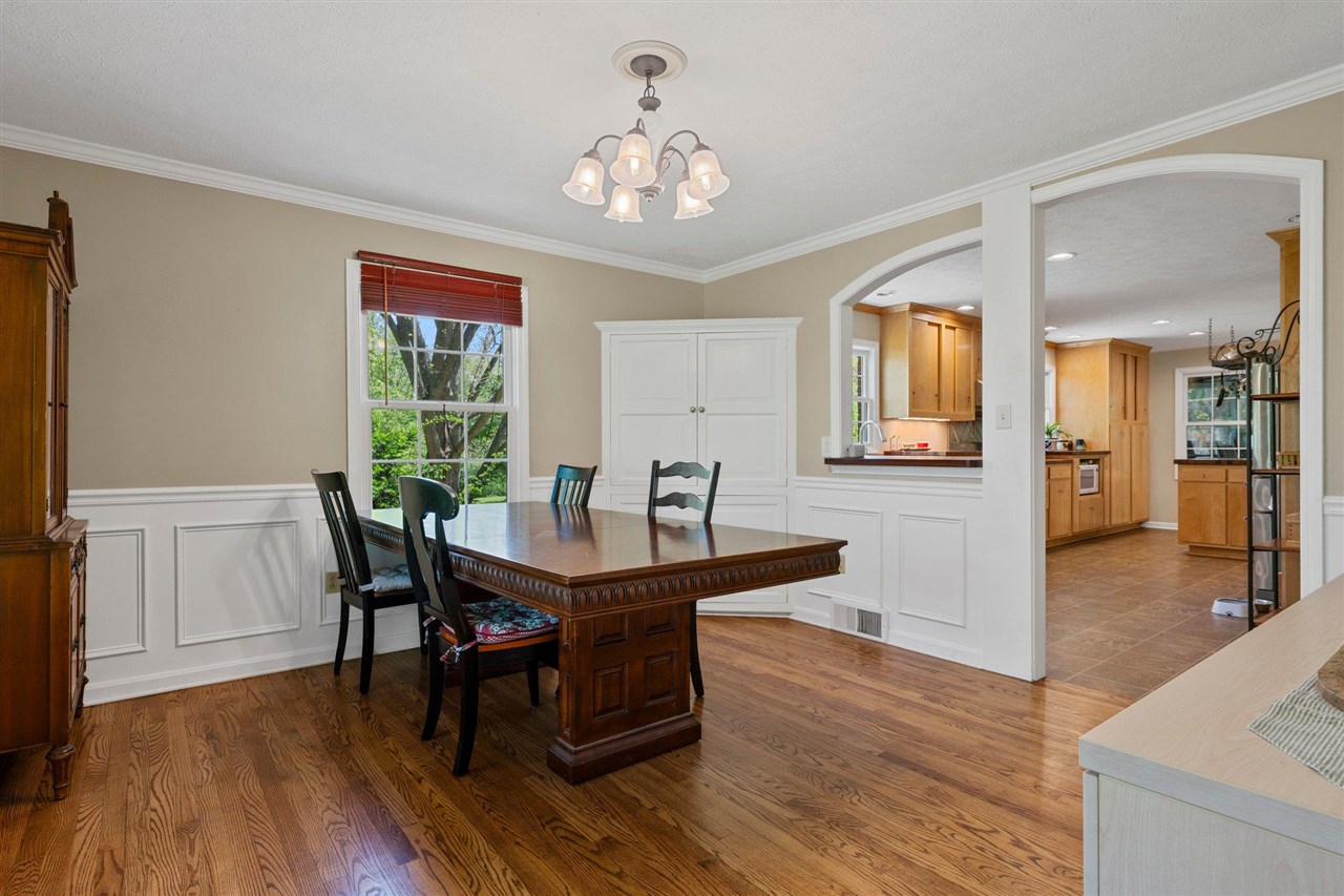 2037 Middle Bridge Road