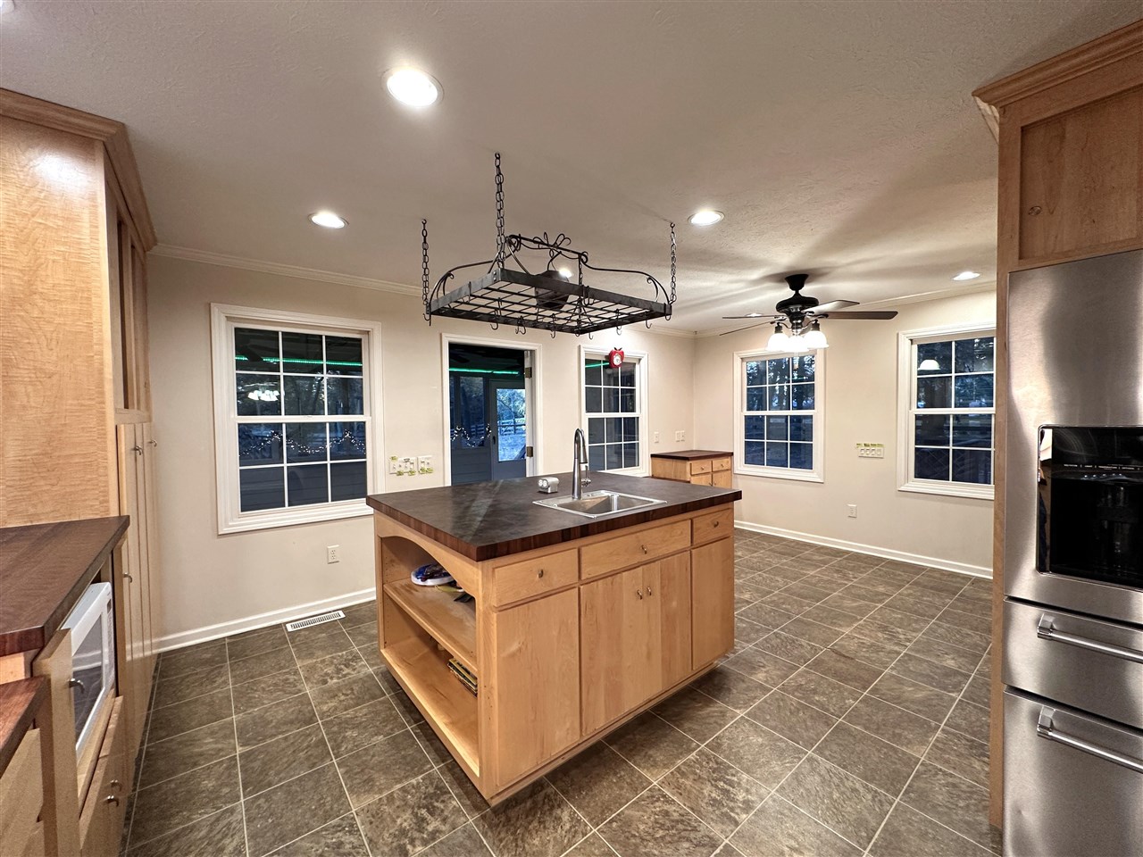 2037 Middle Bridge Road