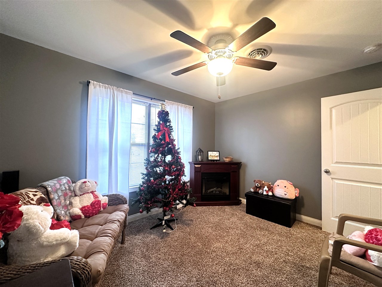 3006 Gunsmoke Trail Way