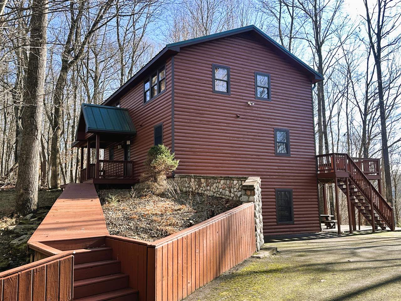 5715 Capitol Hill Road