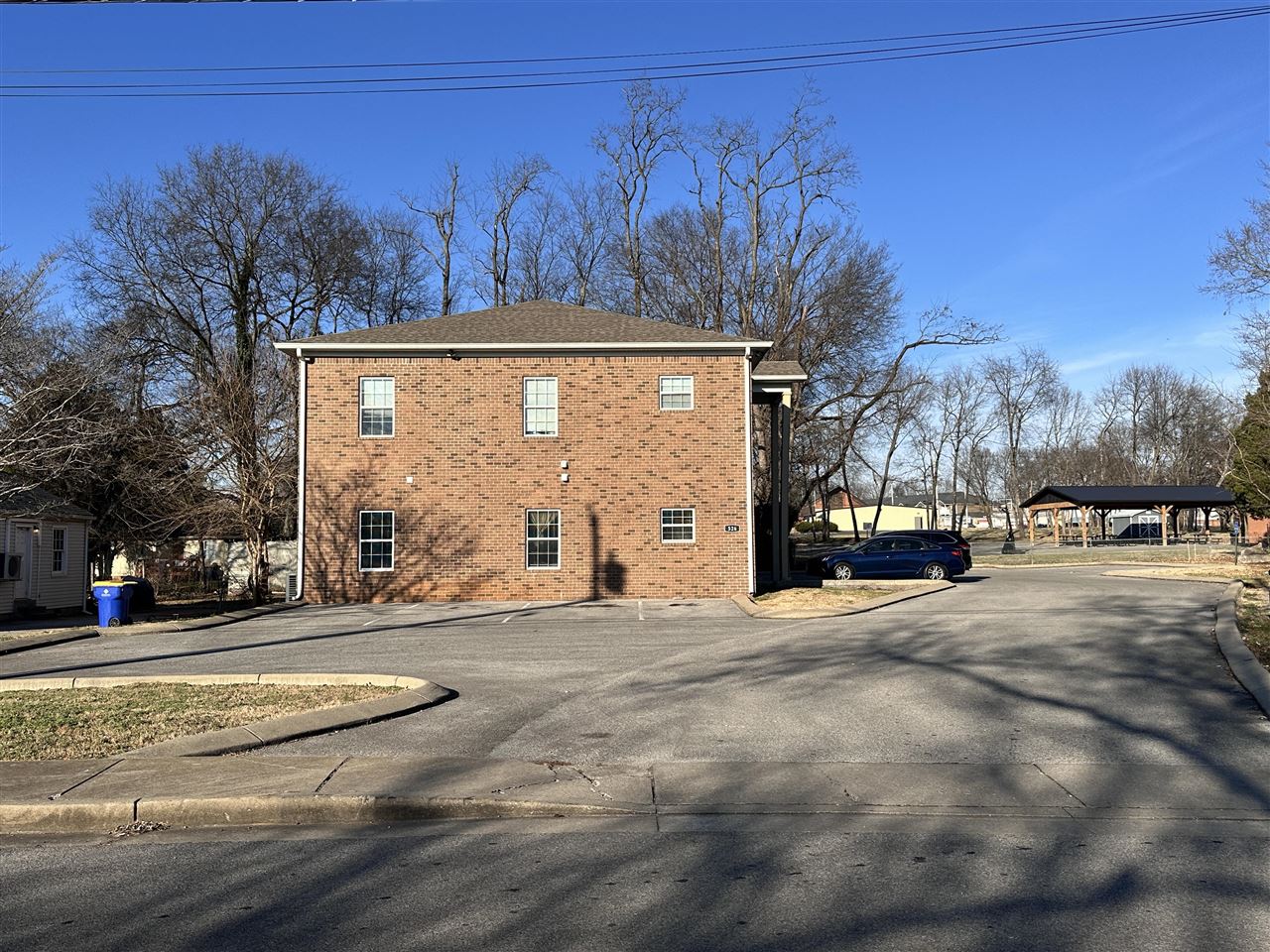 526 Dennis Way