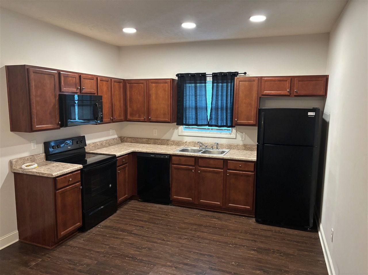 526 Dennis Way